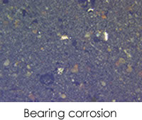 潤滑脂中過多的水會(huì)降低其厚度并導(dǎo)致水沖刷,導(dǎo)致基礎(chǔ)油氧化并導(dǎo)致軸承腐蝕